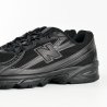 Чоловічі кросівки New Balance 740 Triple Black