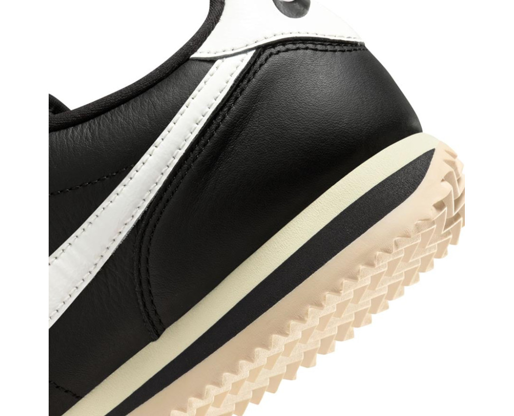 Жіночі кросівки Nike Cortez Wmns “Black and Sail”