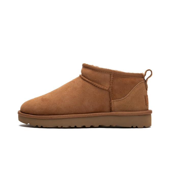 UGG Classic Ultra Mini Boot 