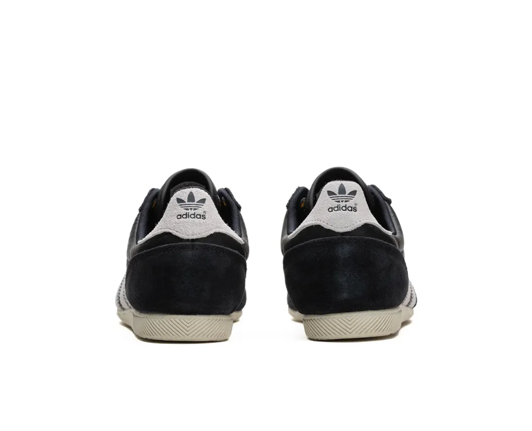 Жіночі кросівки Adidas Japan W